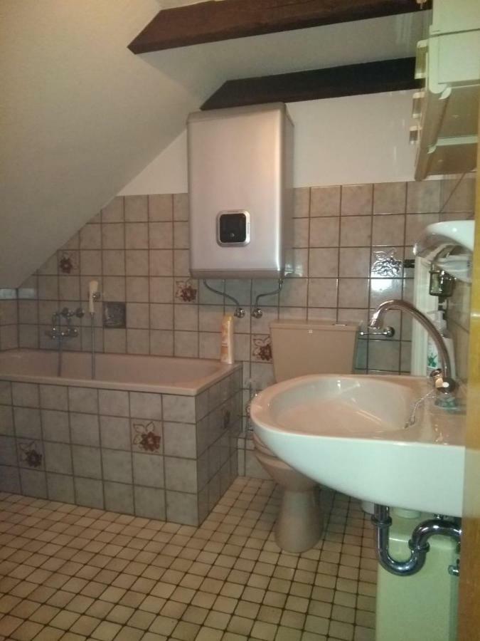 Gemuetliche Wohnung Naehe Centro Oberhausen  Eksteriør billede